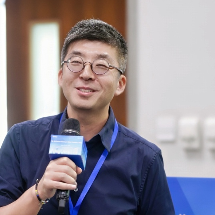 Yizhen Gu | 谷一桢